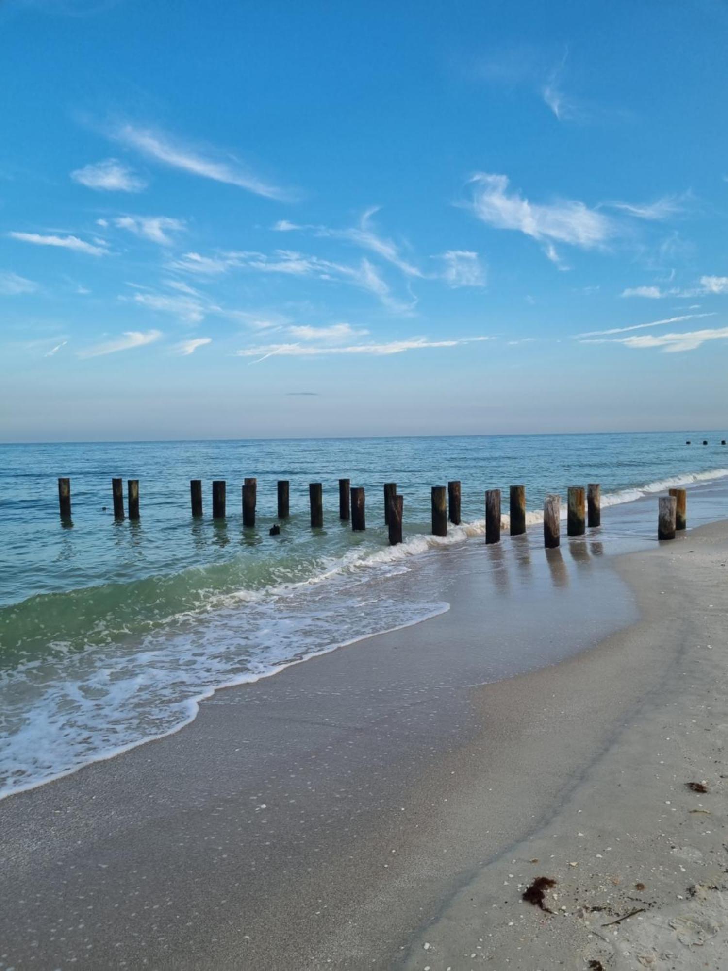 Stunning 2-Bedroom Plus Den Condo In Greenlinks Resort North North Naples エクステリア 写真