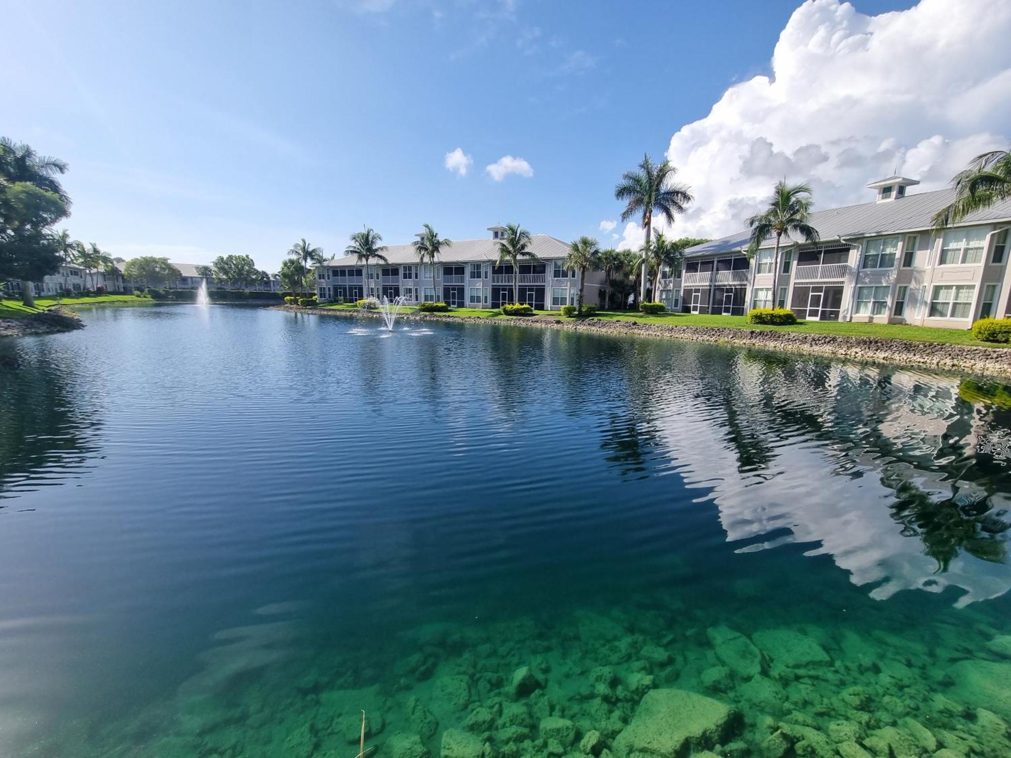 Stunning 2-Bedroom Plus Den Condo In Greenlinks Resort North North Naples エクステリア 写真