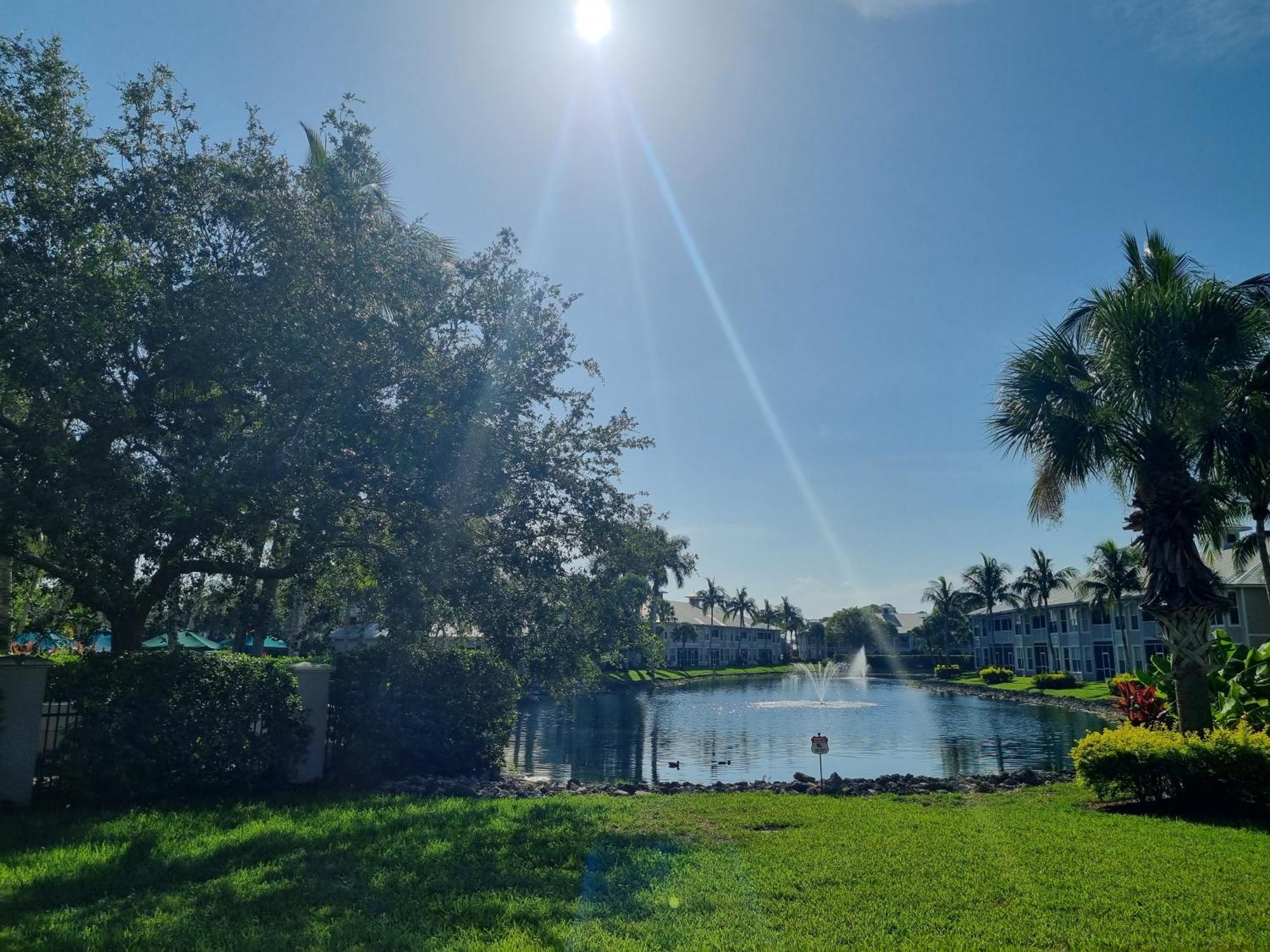 Stunning 2-Bedroom Plus Den Condo In Greenlinks Resort North North Naples エクステリア 写真