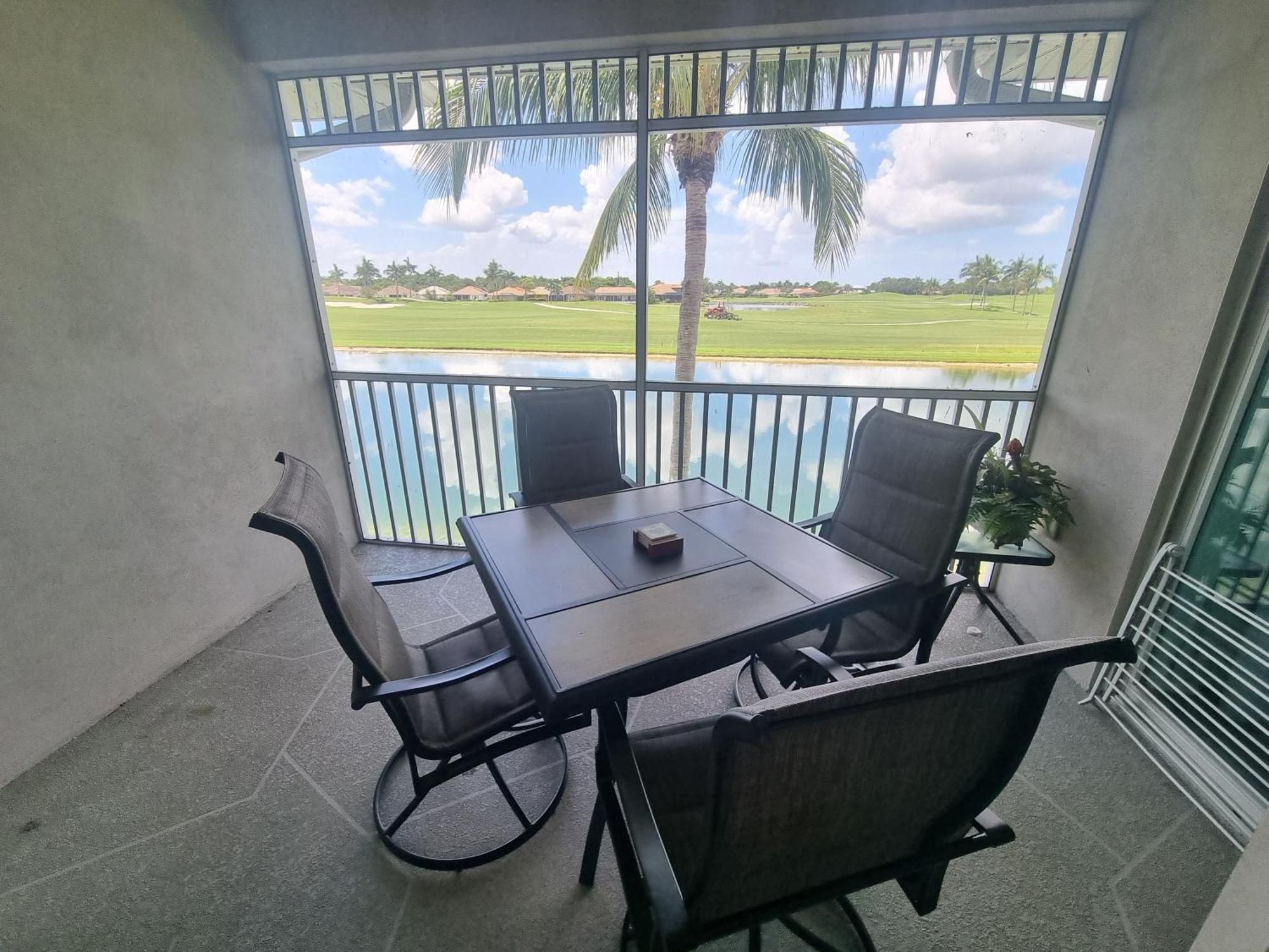 Stunning 2-Bedroom Plus Den Condo In Greenlinks Resort North North Naples エクステリア 写真
