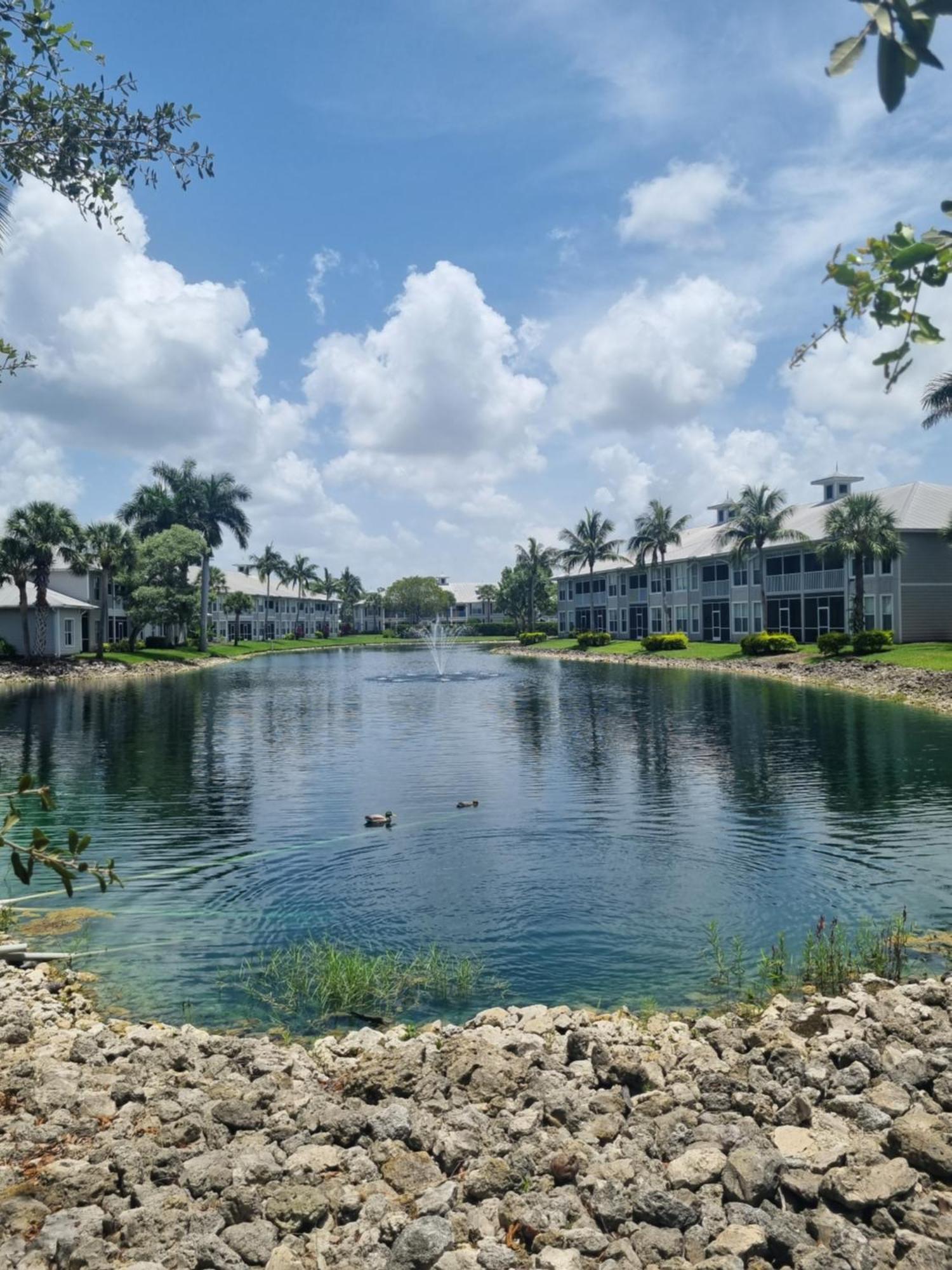 Stunning 2-Bedroom Plus Den Condo In Greenlinks Resort North North Naples エクステリア 写真